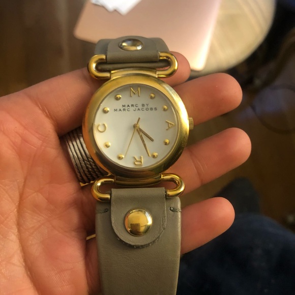 Marc Jacobs watch - Picture 2 of 3